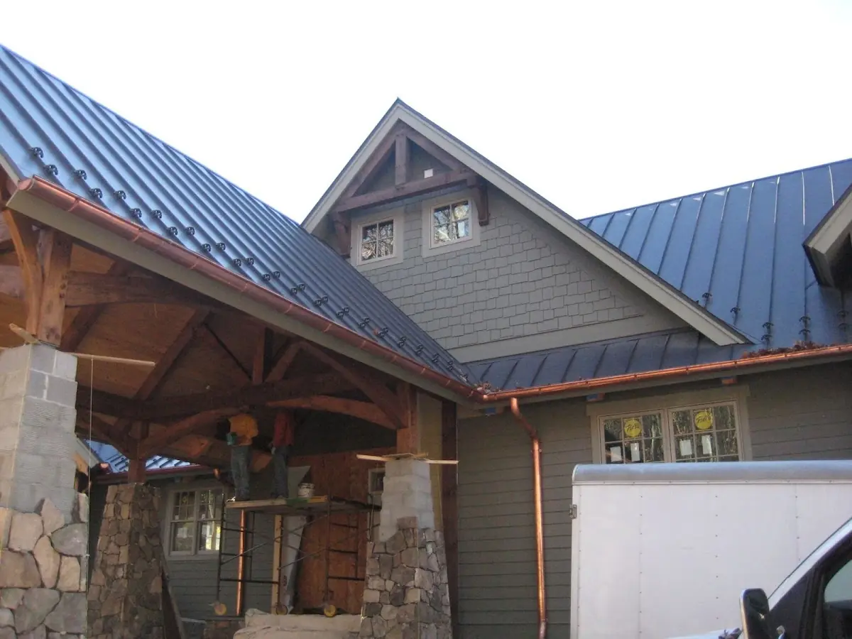 Craftsman Roofing team delivering quality roofing work in Sunny Side